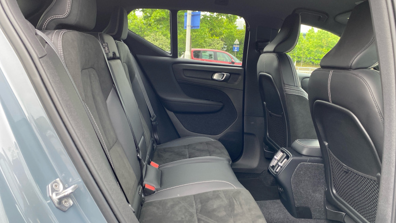 Volvo Xc40 1.5 T3 [163] R DESIGN Pro 5dr Petrol Estate